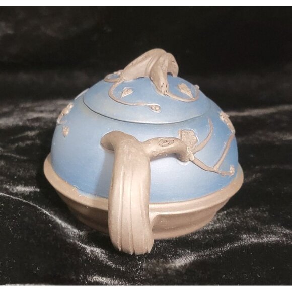 Vintage Yixing Zisha Clay Tea Pot - Picture 5 of 16